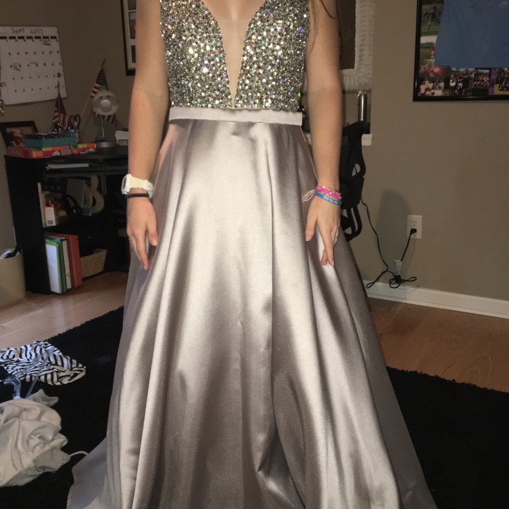 STUNNING grey princess dress